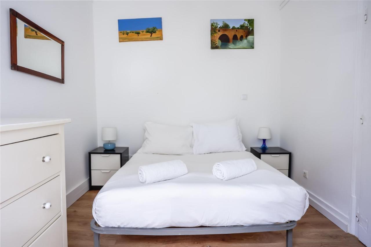 City Center Apt In Lively Bairro Alto! Lisbon Exterior photo